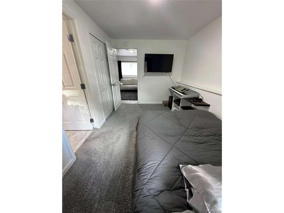 Photo of 8217 Explorador Calle