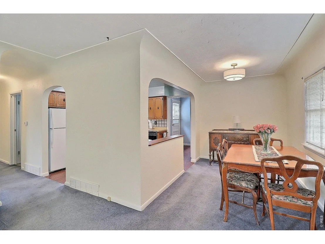 Photo of 3001 Sunset Dr