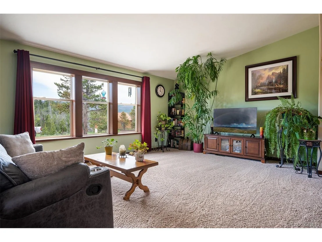 Photo of 327 County Road 5212