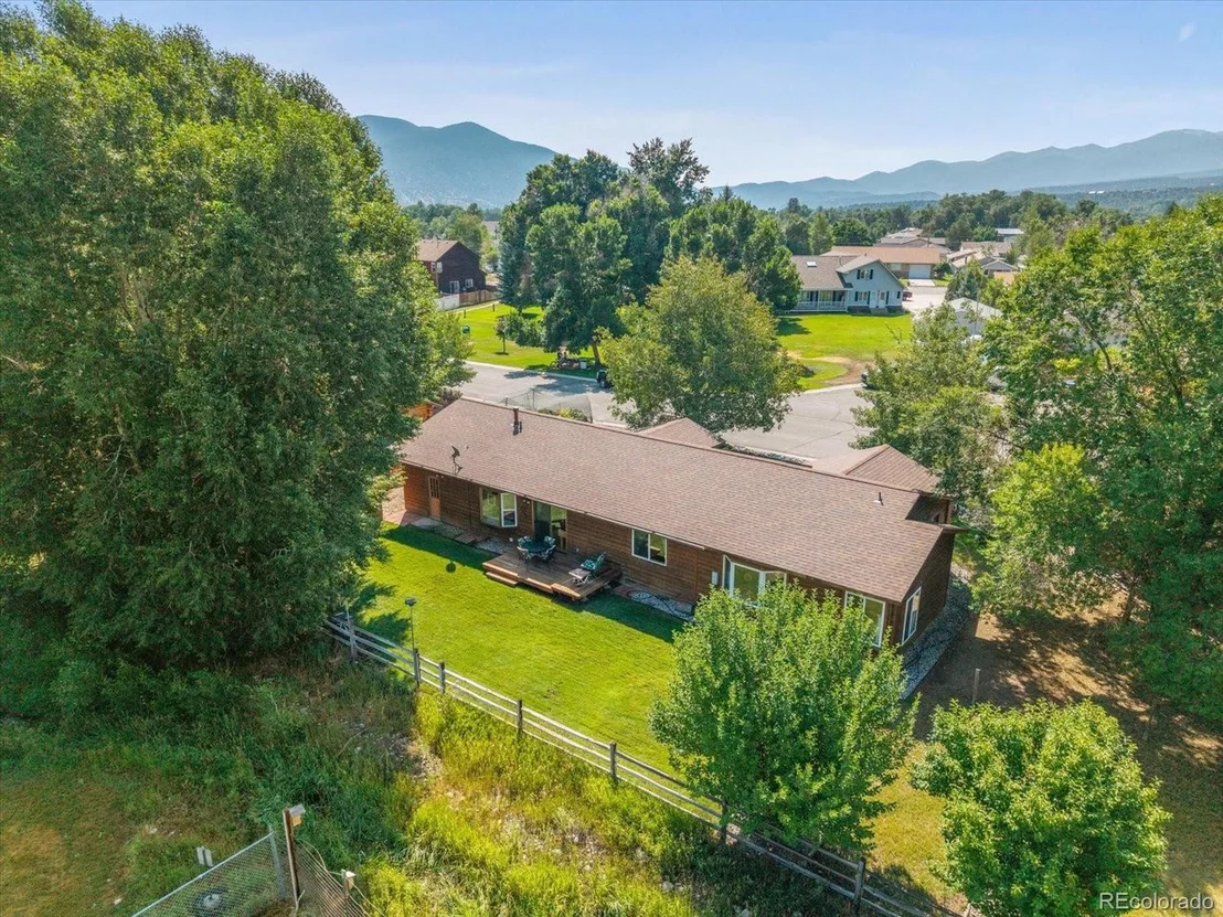Photo of 1326 Angelview Cir
