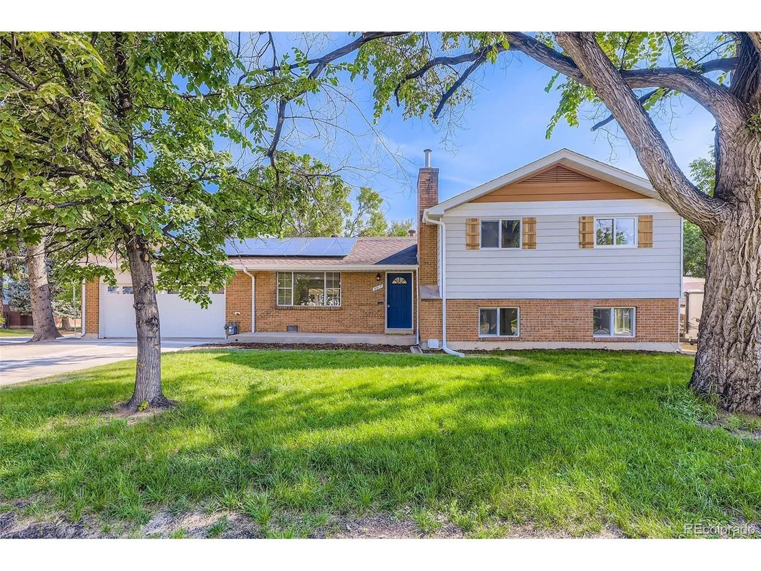 Photo of 9917 Clark Dr