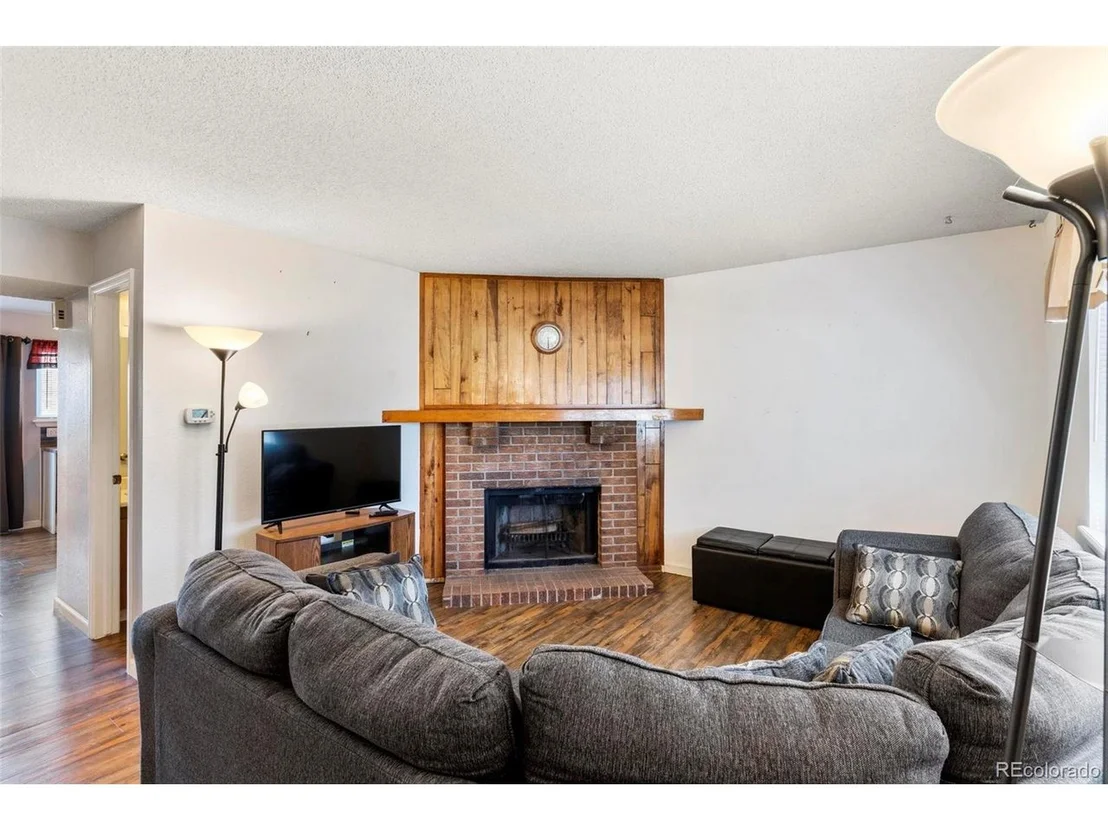 Photo of Unit D at 4249 S Mobile Cir