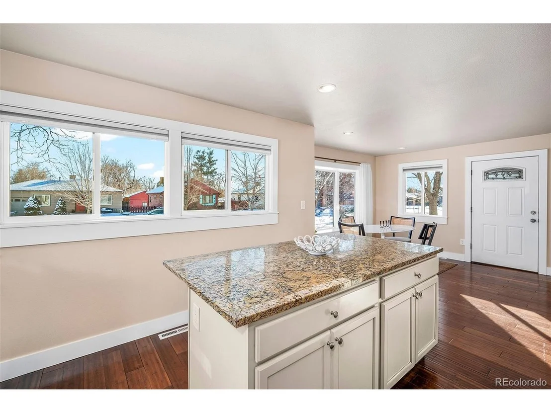 Photo of 5123 Bryant St