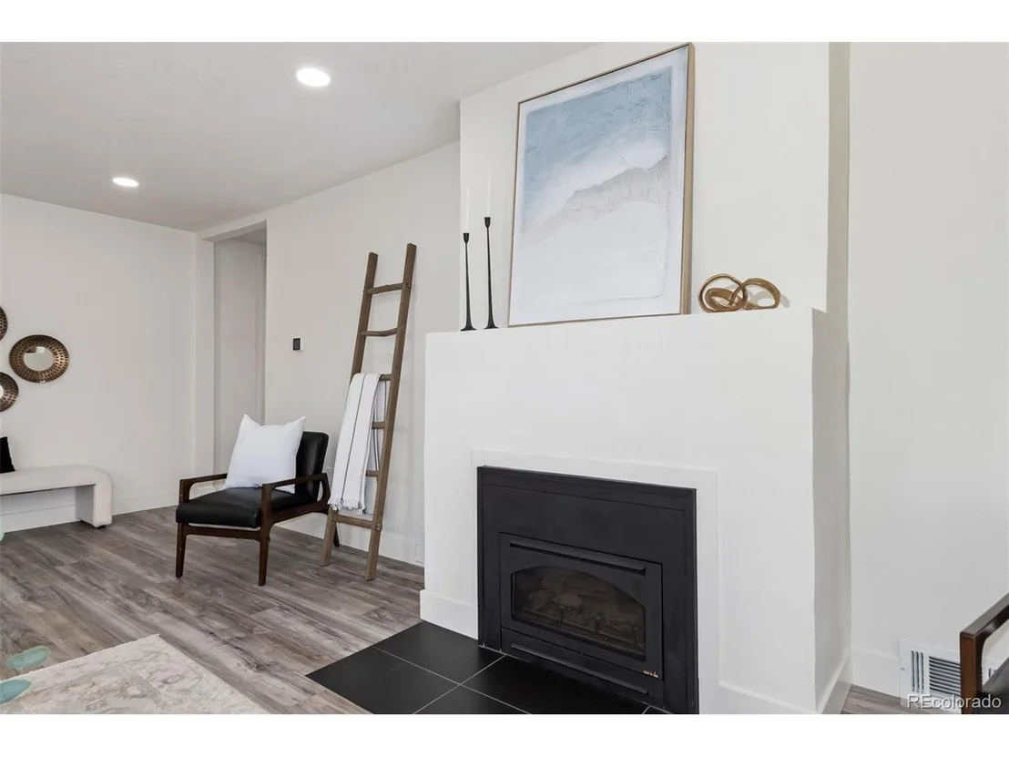 Photo of 634 Colorado Blvd