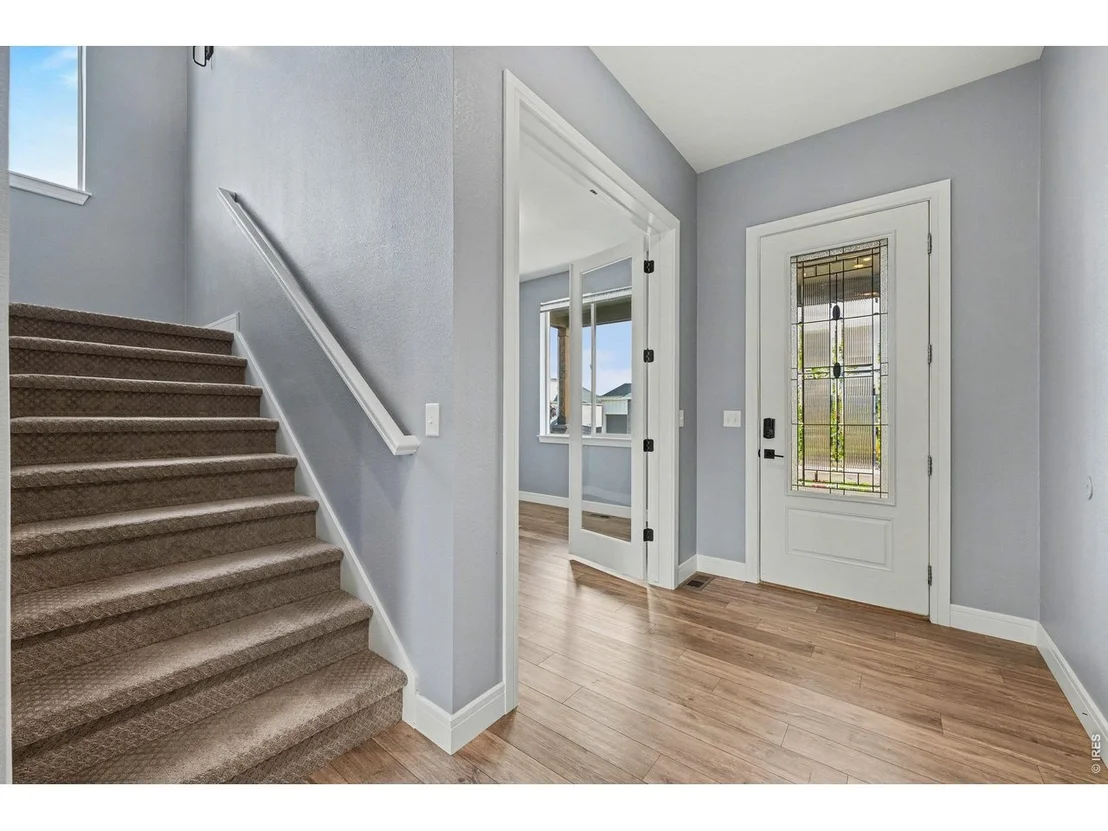Photo of 250 Sutherland Dr