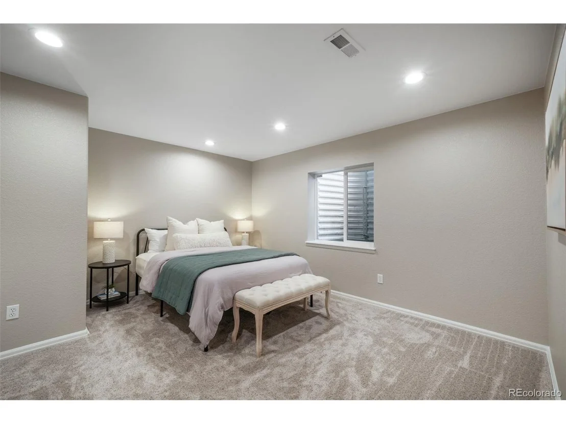 Photo of 16297 Hobson Pl