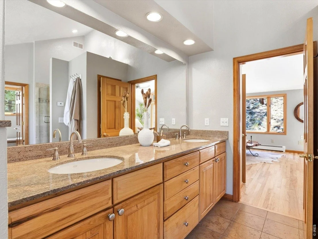 Photo of 36 Ridge Dr