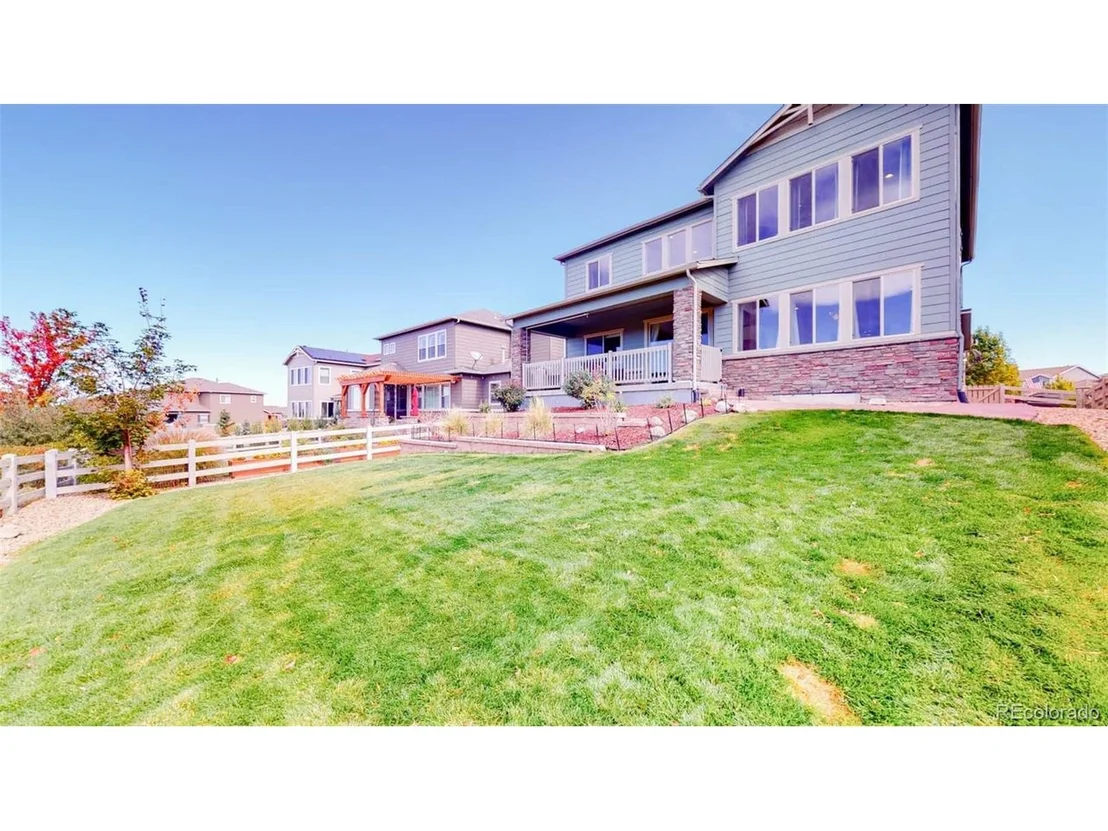 Photo of 16619 Prospect Ln