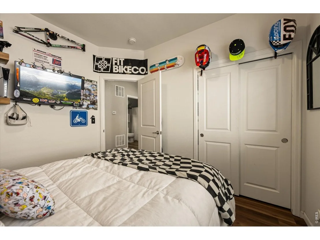 Photo of 1933 Sunset Cir