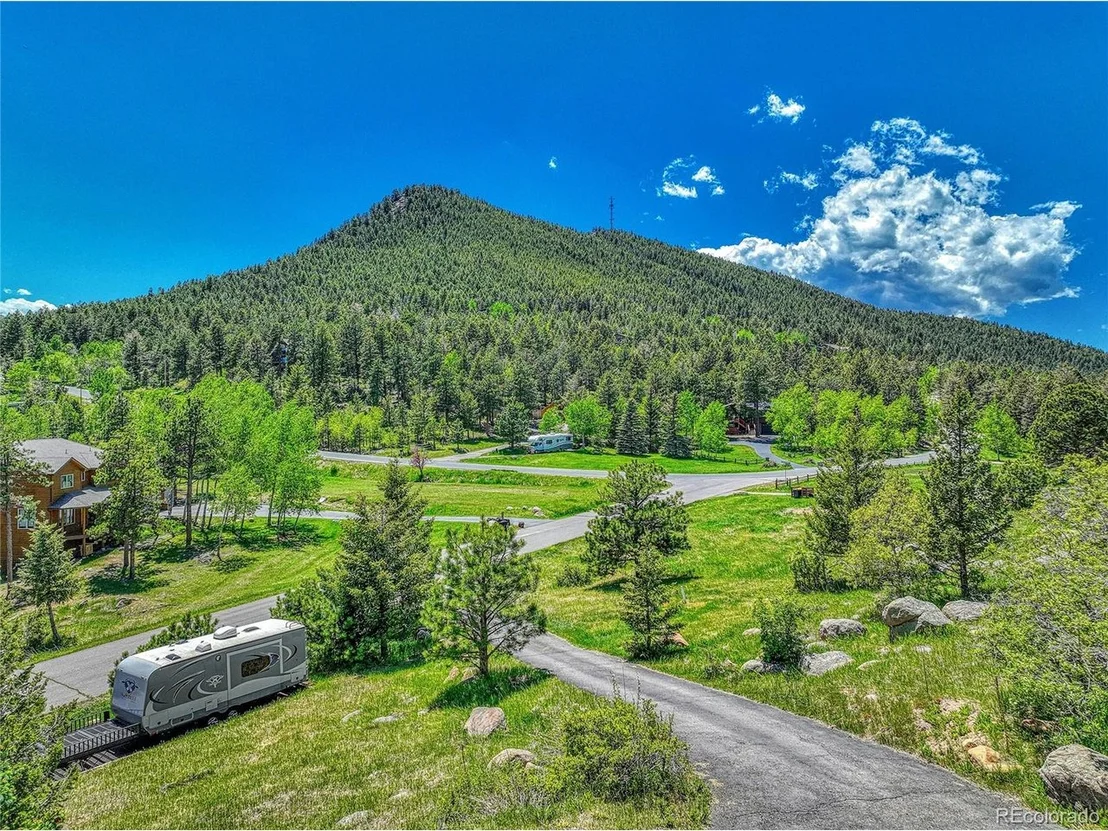 Photo of 22095 Cook Ln