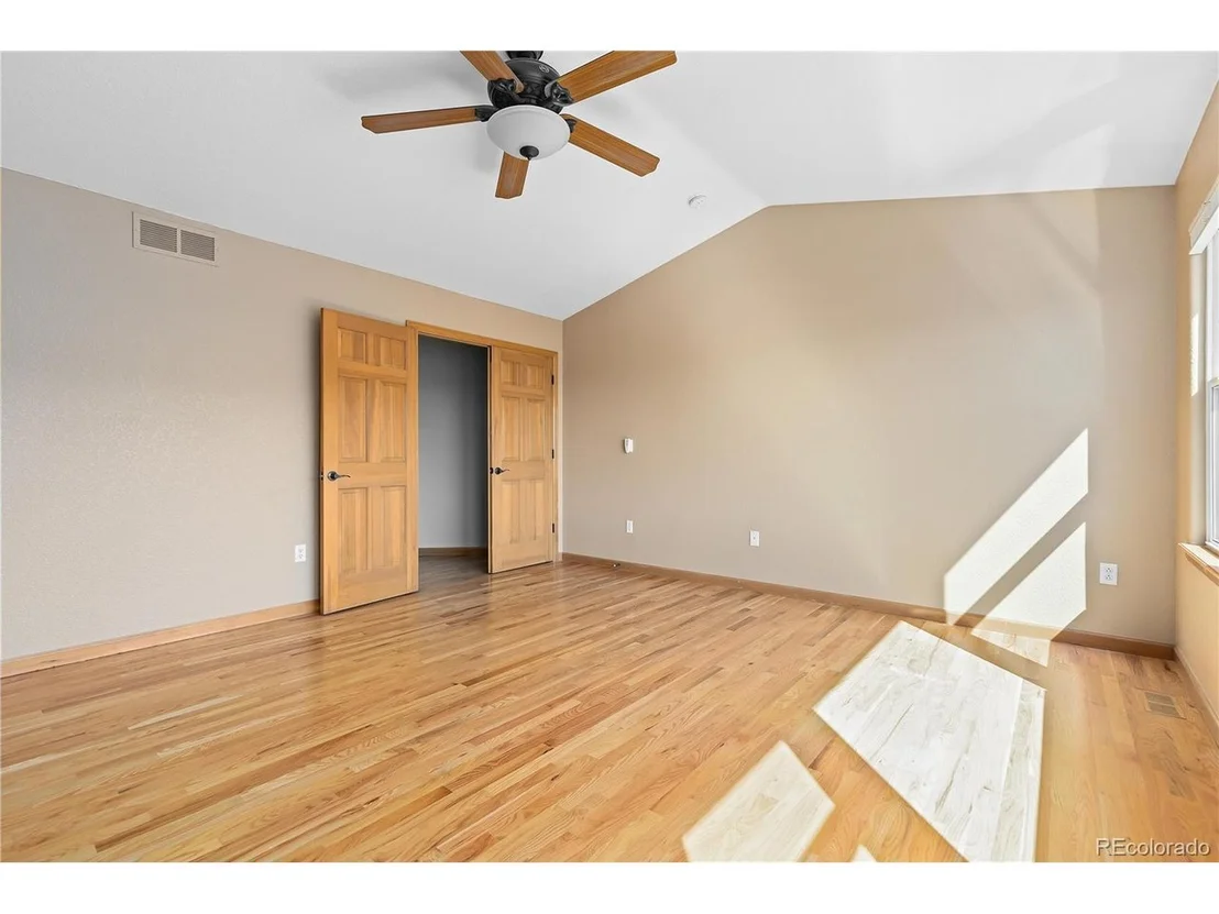 Photo of 499 White Ash Dr