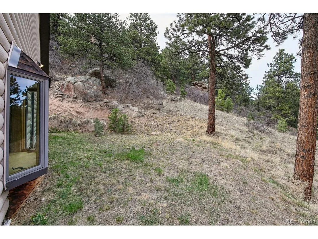 Photo of 7555 Rossman Gulch Rd