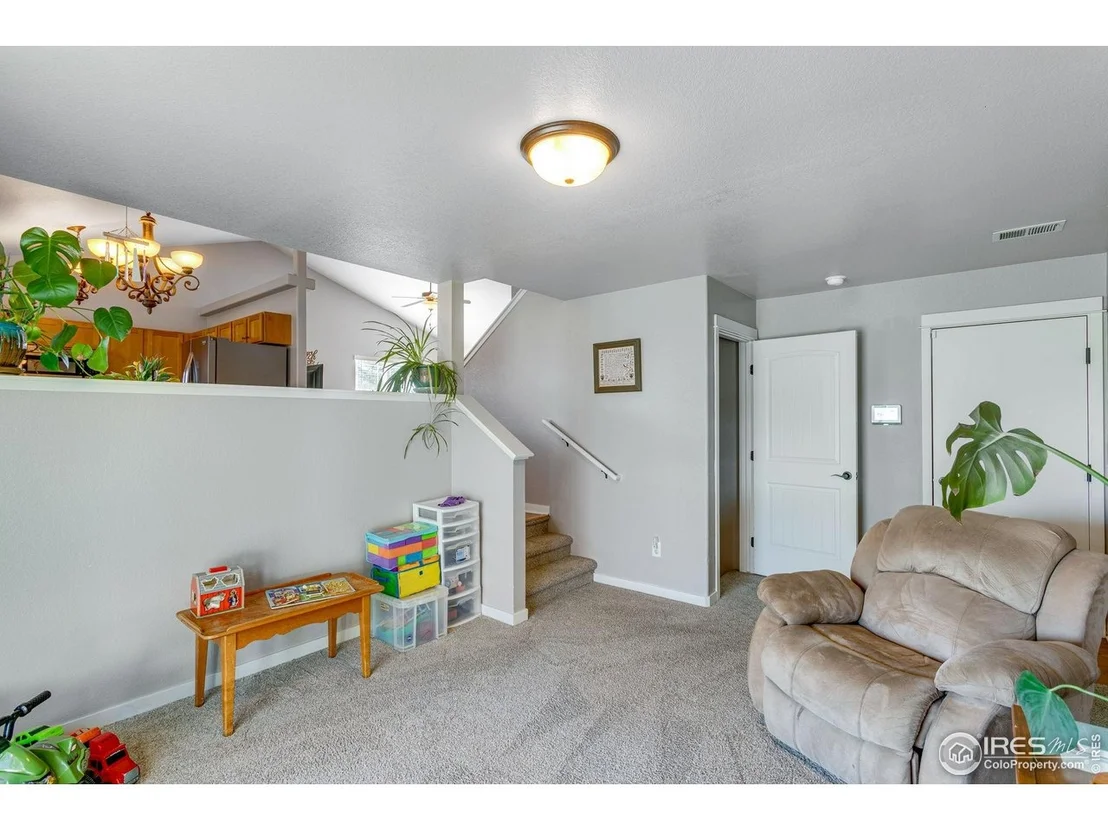 Photo of 680 Saratoga Way