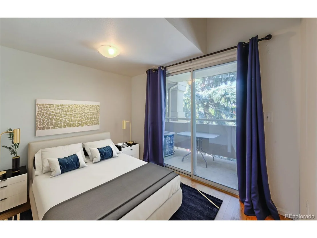 Photo of Unit 204 at 935 Broadway