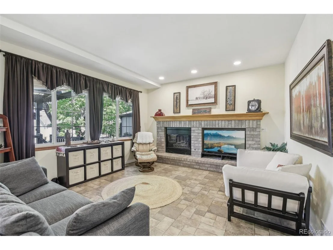 Photo of 7513 Simms Ct