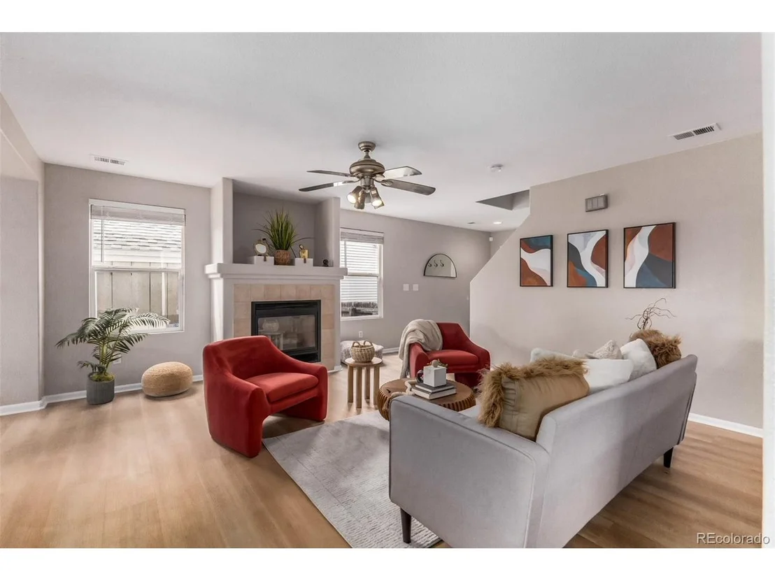 Photo of 452 E 78th Dr