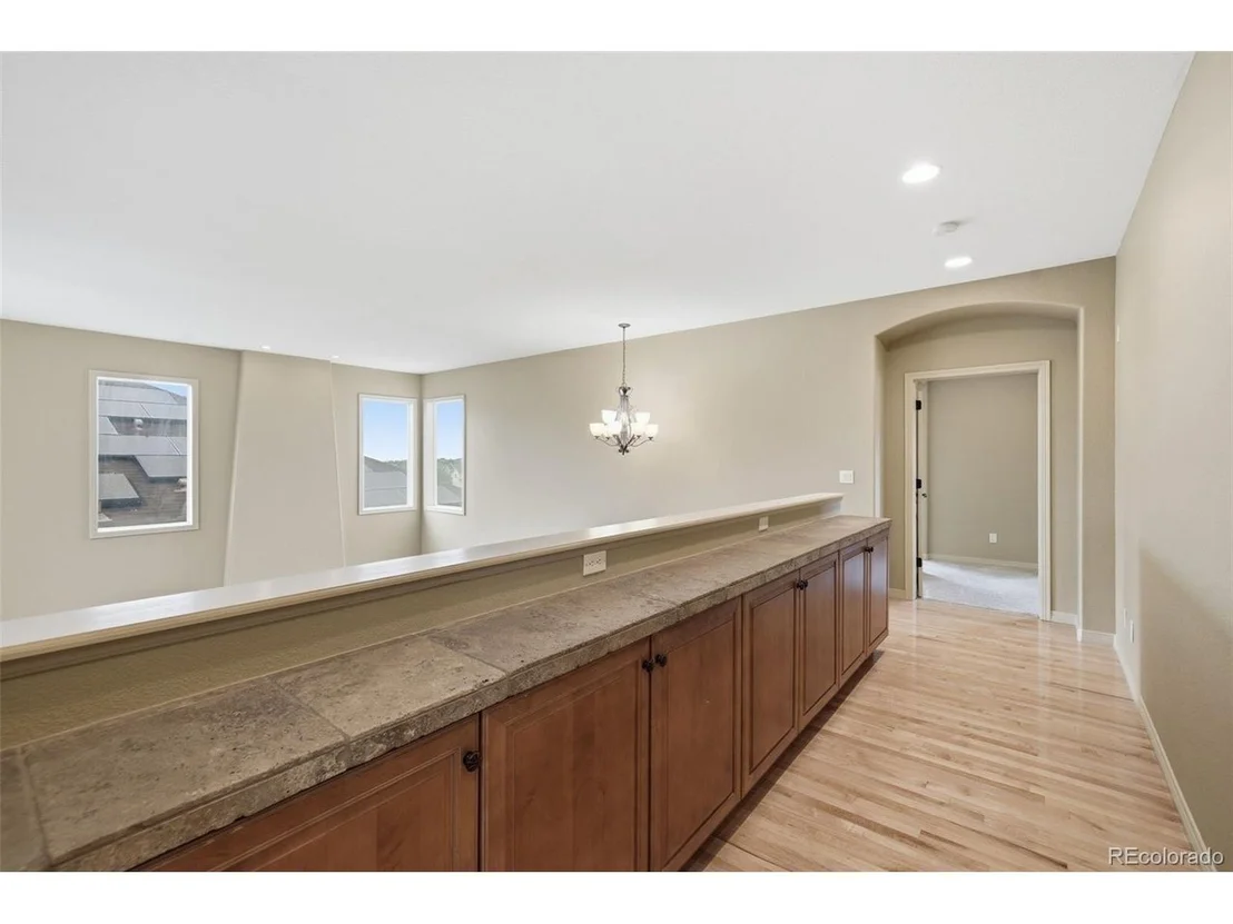 Photo of 10977 Glengate Cir
