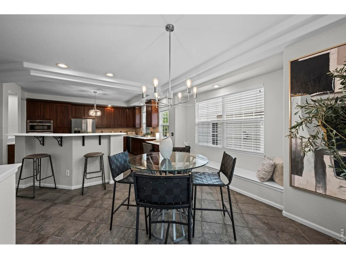 Photo of 718 Mathews Cir