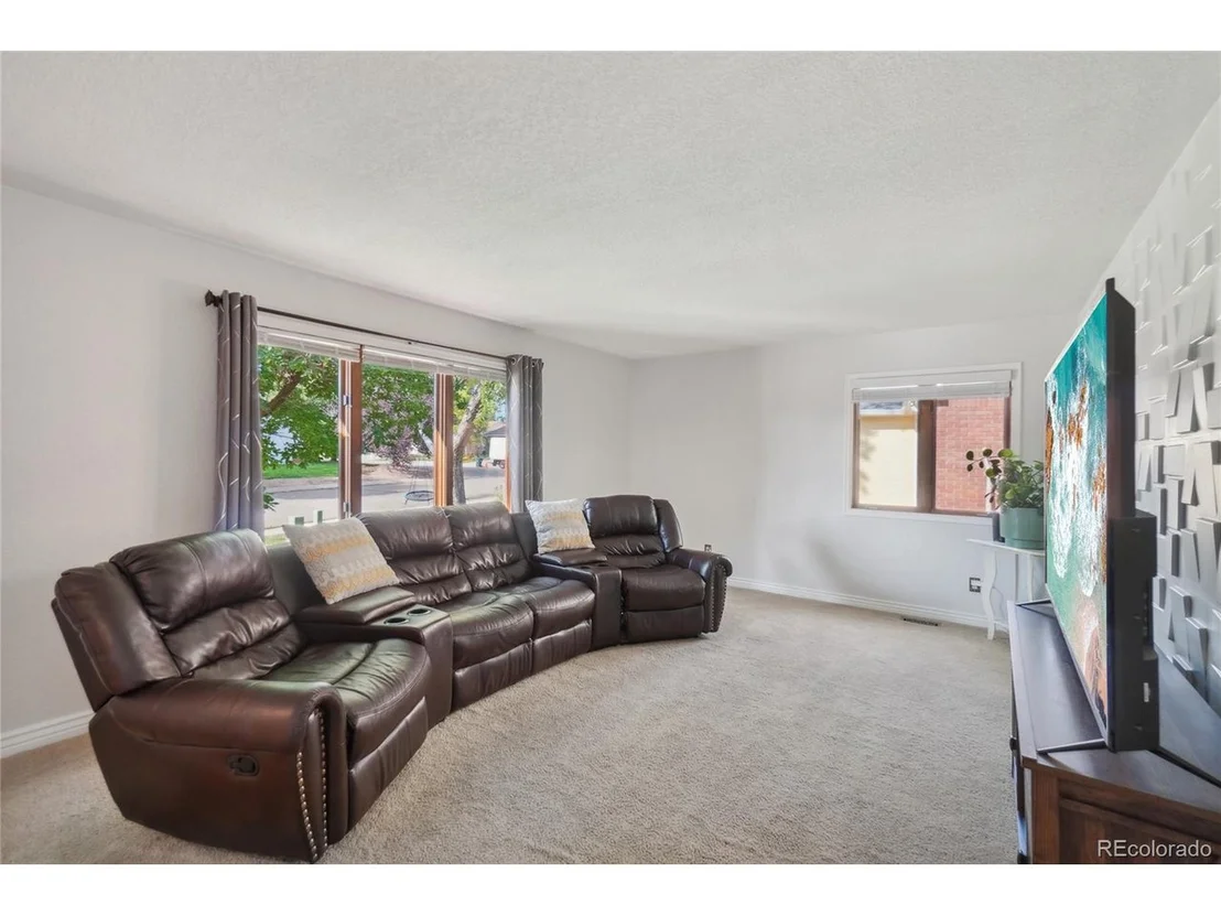 Photo of 644 Munson Ct