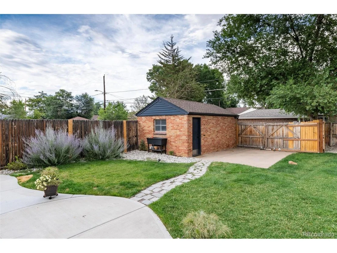Photo of 2928 Eudora St