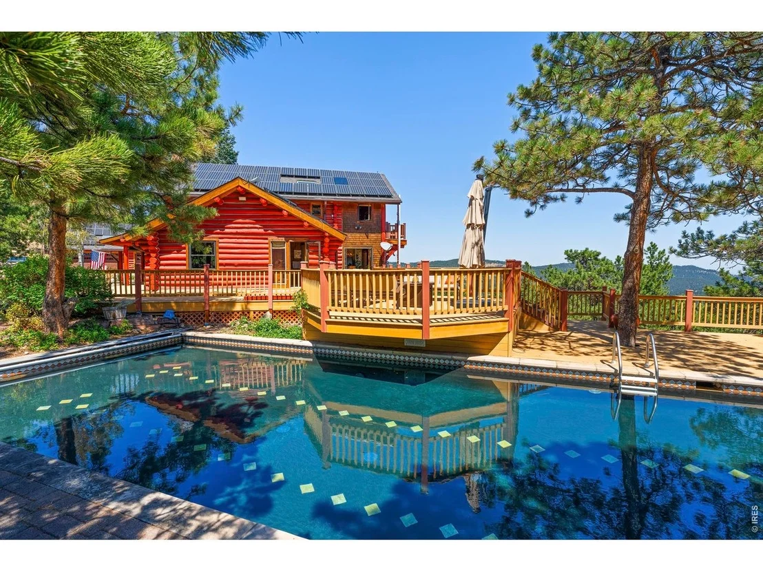 Photo of 470 Weaver Dr