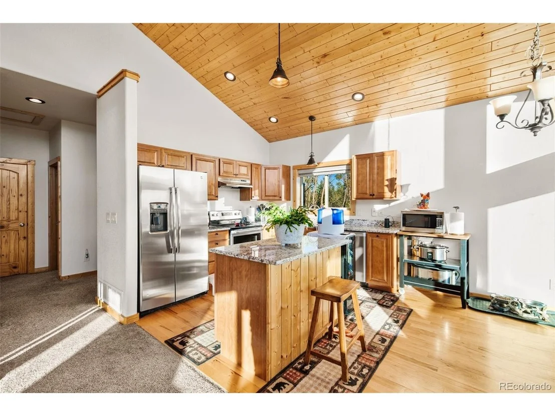 Photo of 982 Georgia Dr