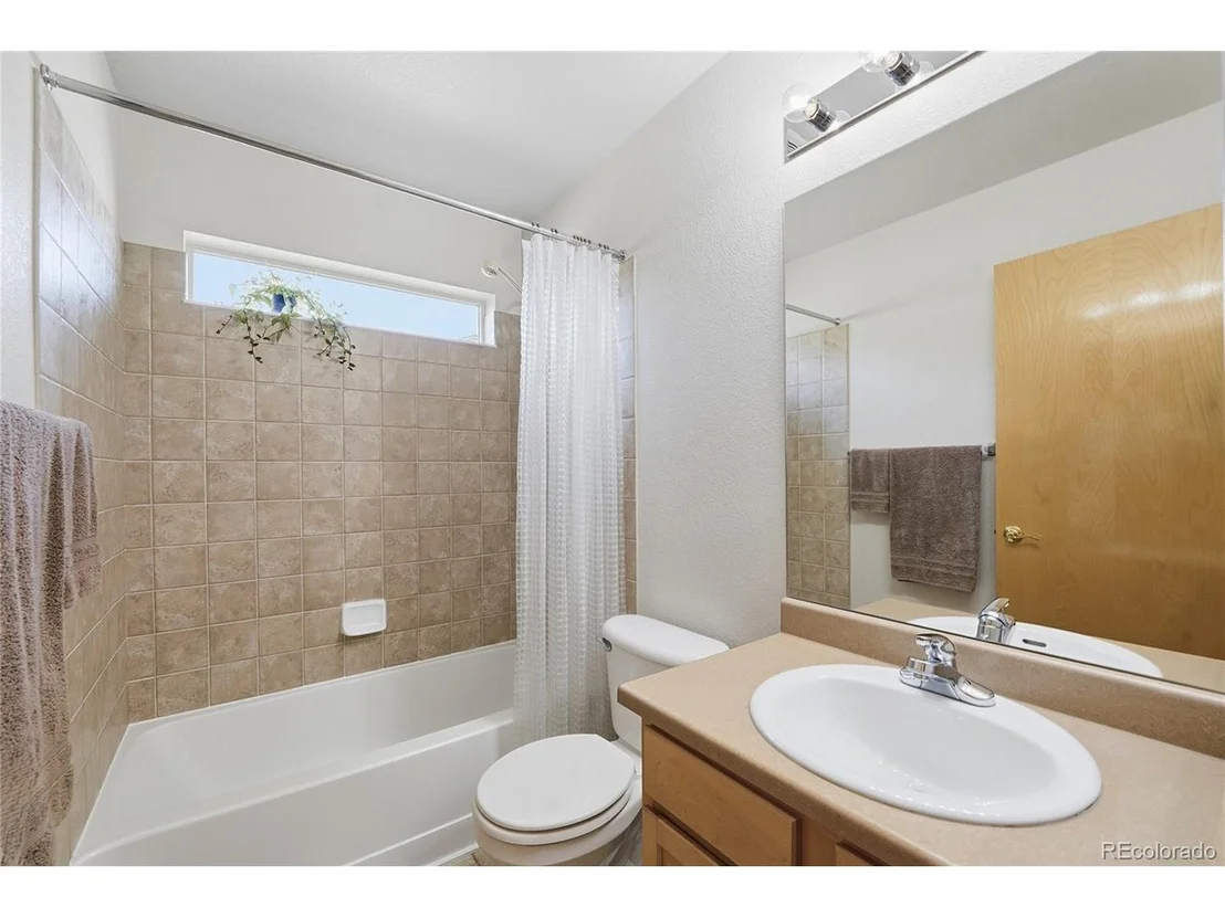 Photo of 5860 Canyon Cir