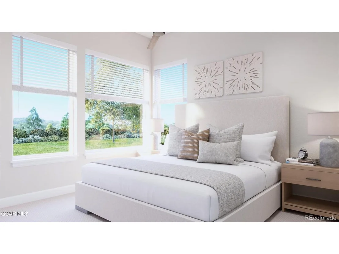 Photo of 40 Overlook Pl