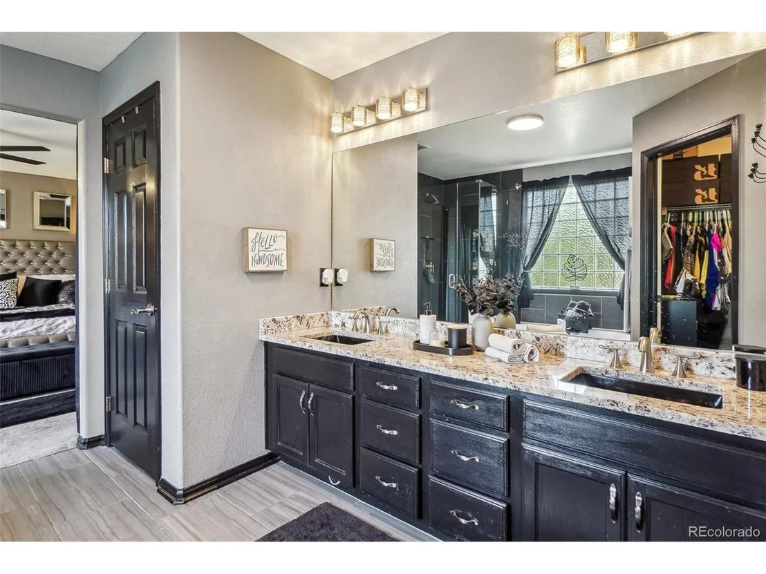 Photo of 10035 Crystal Cir