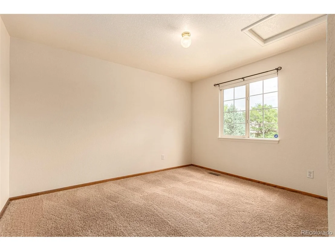 Photo of 13865 Elm St