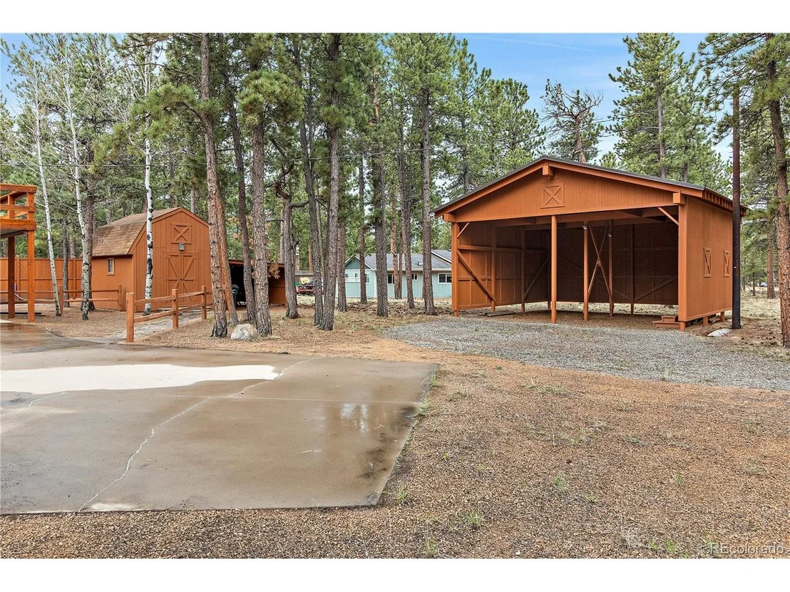Photo of 256 Gunsmoke Dr