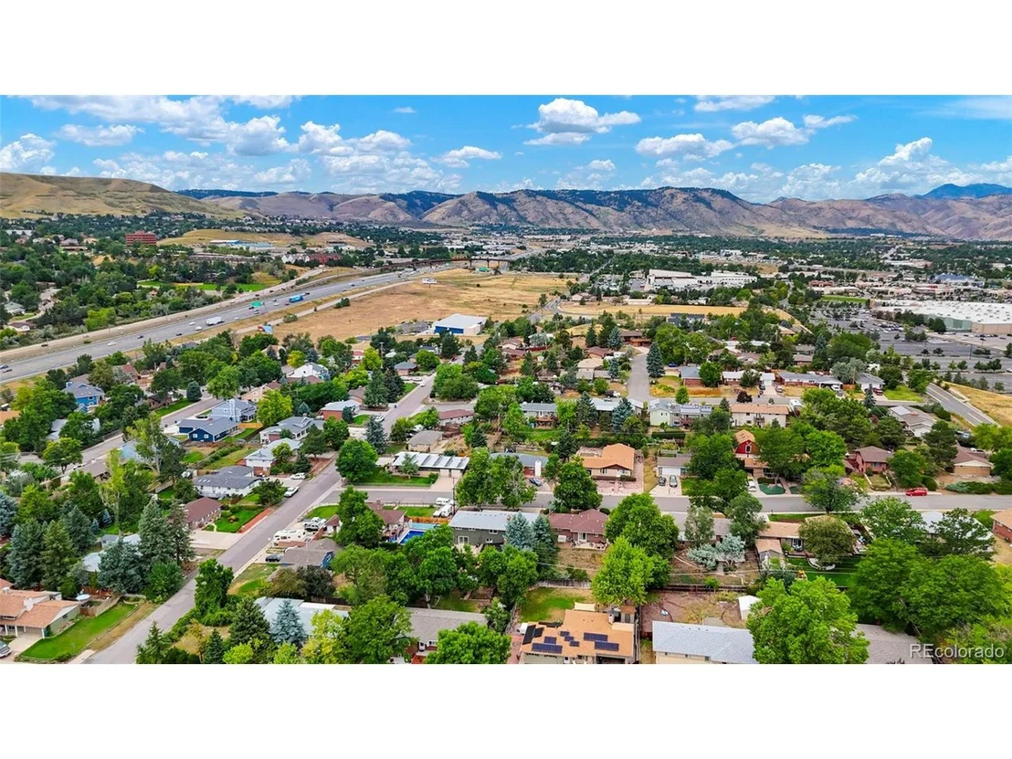 Photo of 710 Deframe St