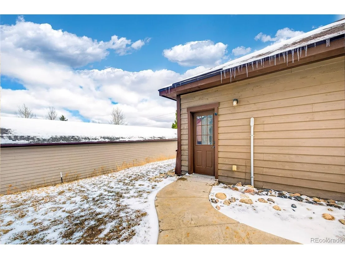 Photo of Unit A at 596 County Road 834