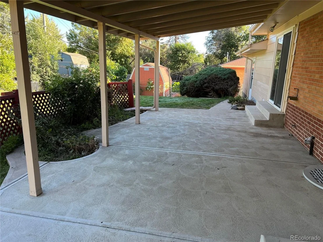 Photo of 8580 Cedar Ln