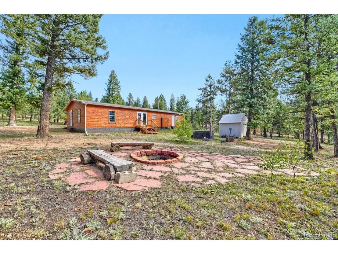 Photo of 580 Forest Dr