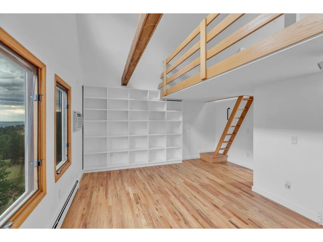 Photo of 1197 Weaver Dr