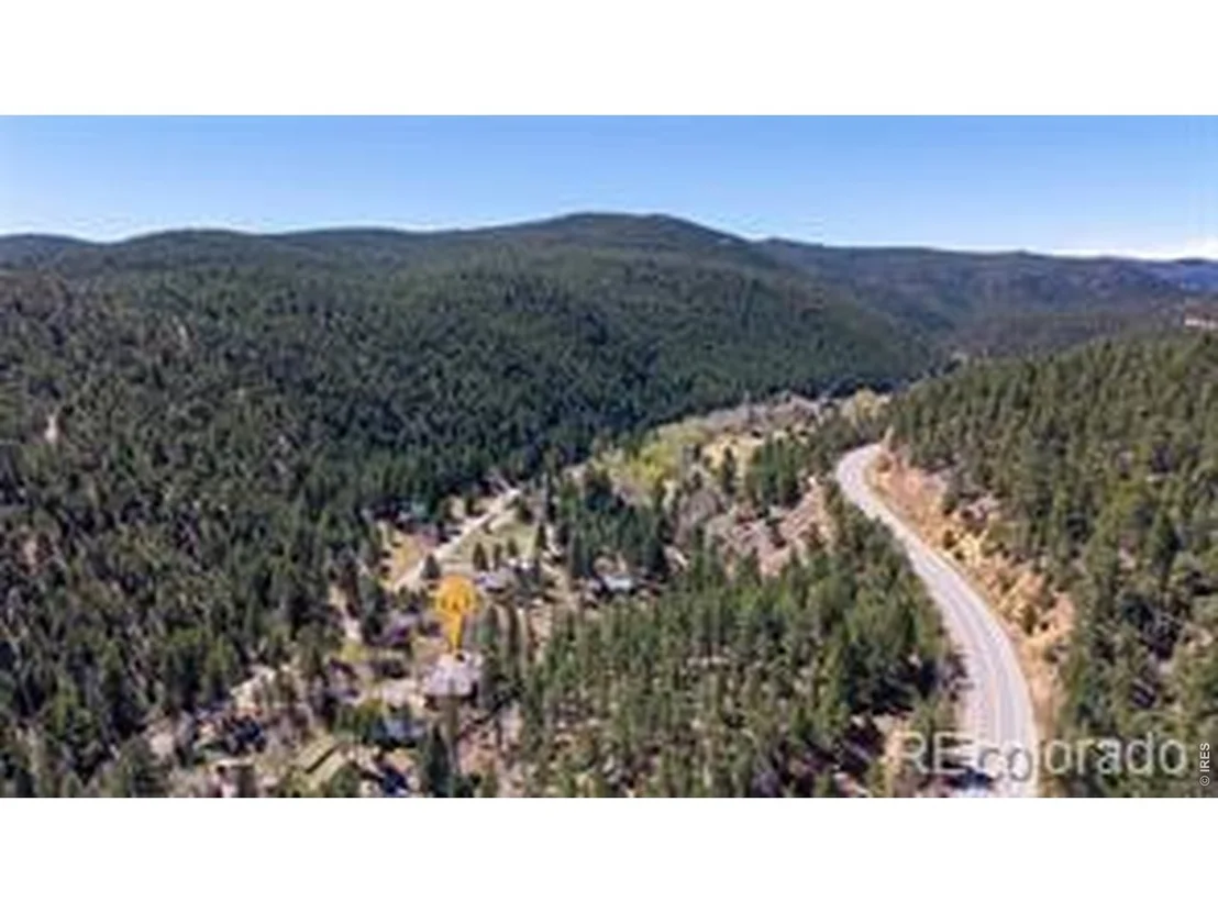Photo of 746 Riverside Dr