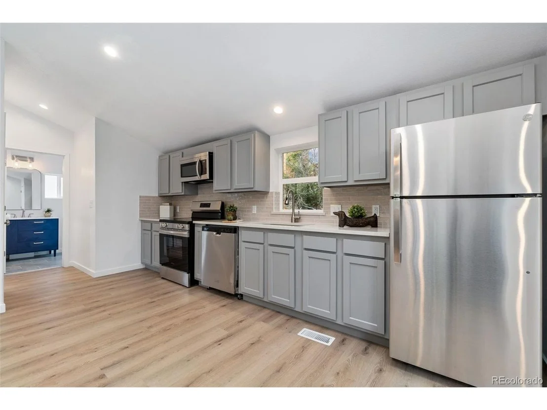 Photo of 4301 Bryant St