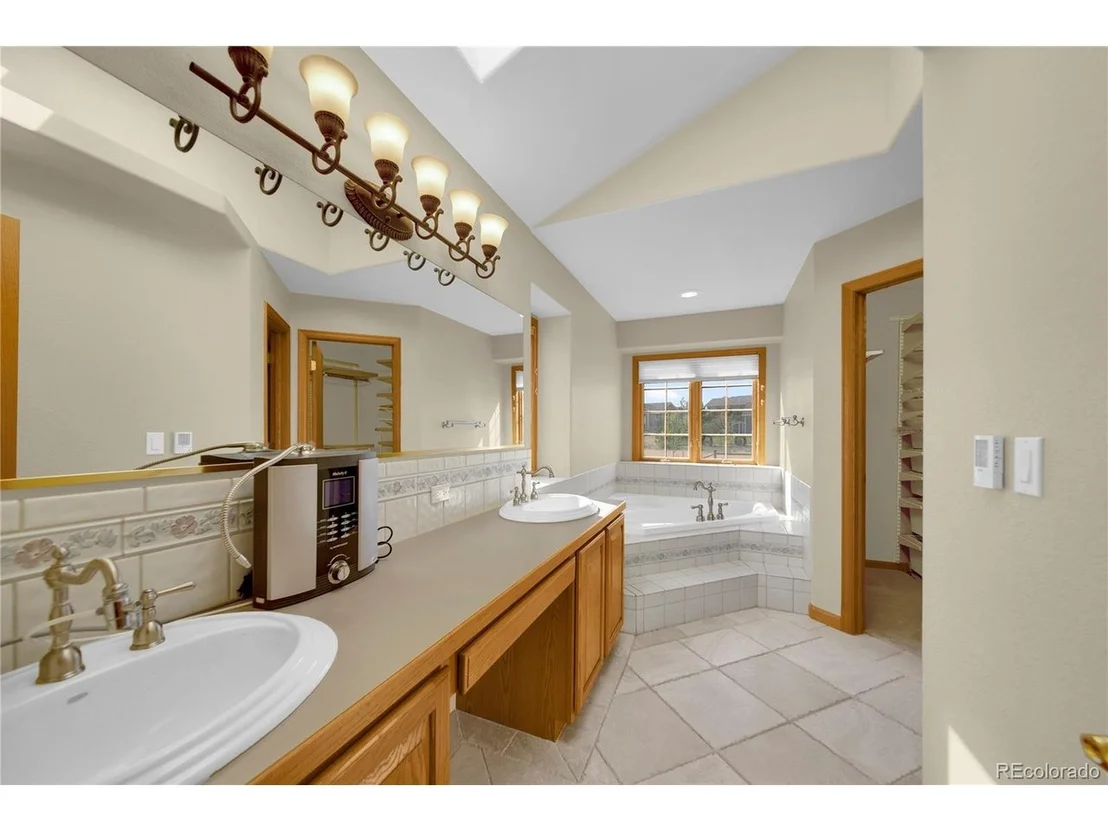Photo of 74 Bachar Dr
