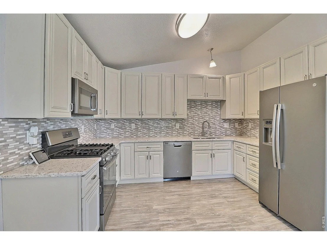Photo of 3100 Cody Ave
