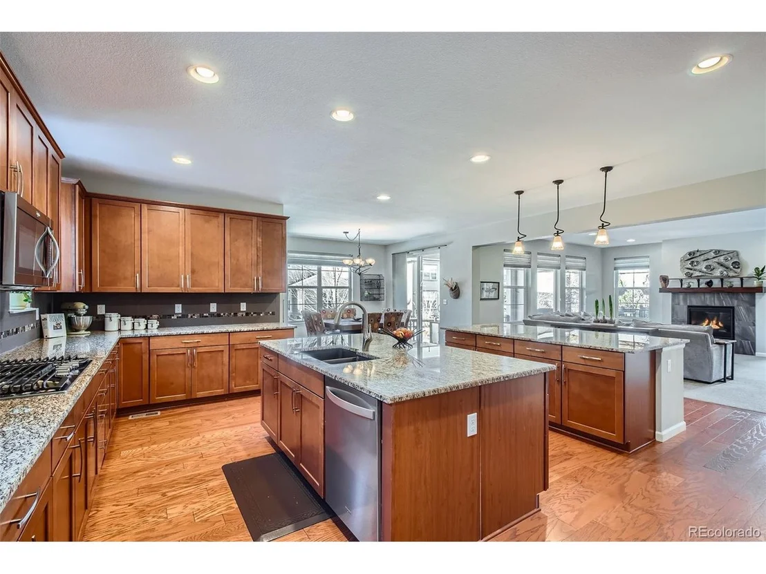 Photo of 2272 Front Range Rd