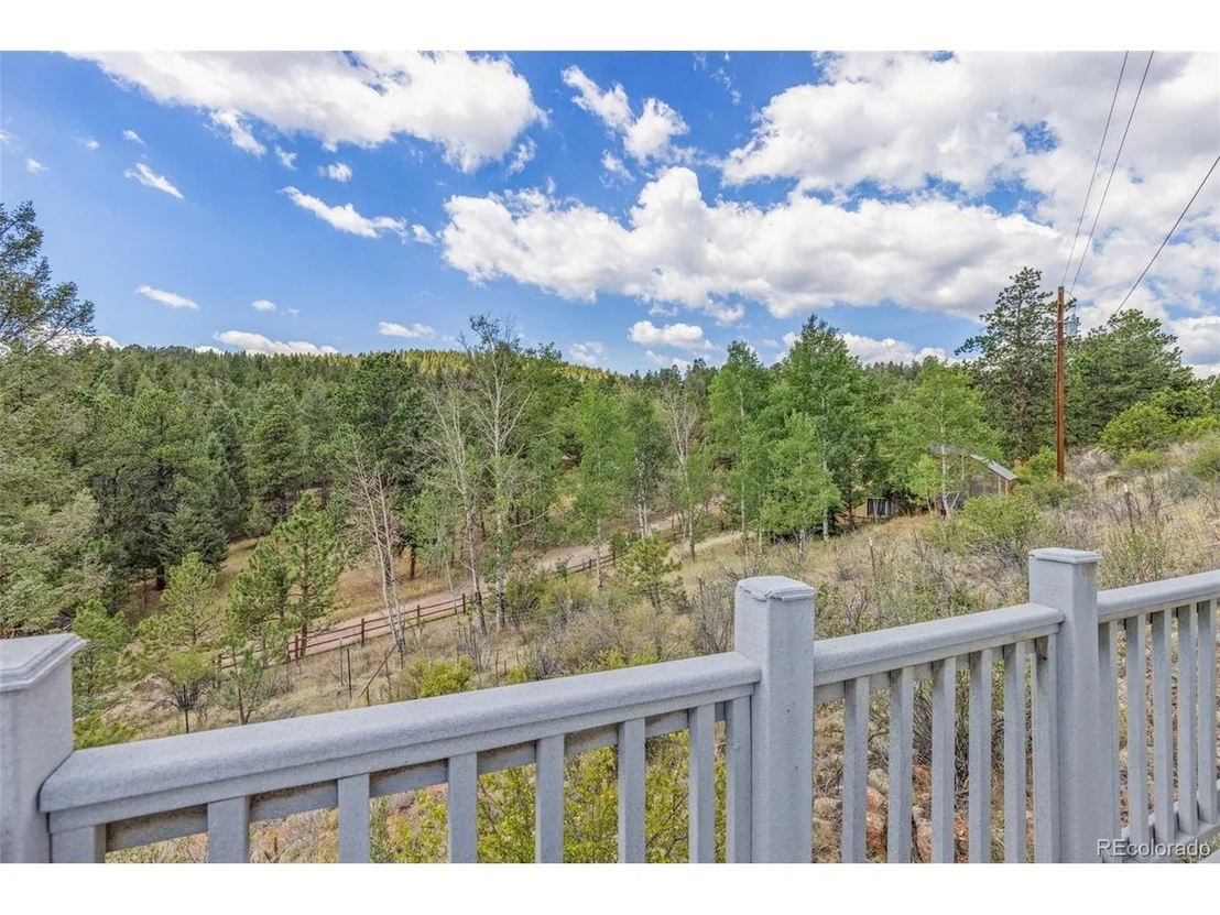Photo of 33758 Harmon Rd