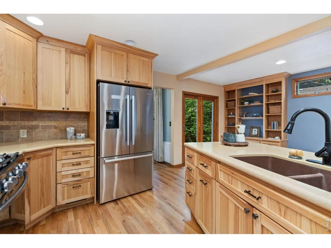 Photo of 1562 Faraday Cir