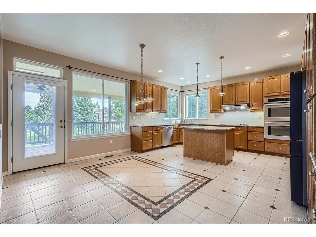 Photo of 6102 Devinney Way