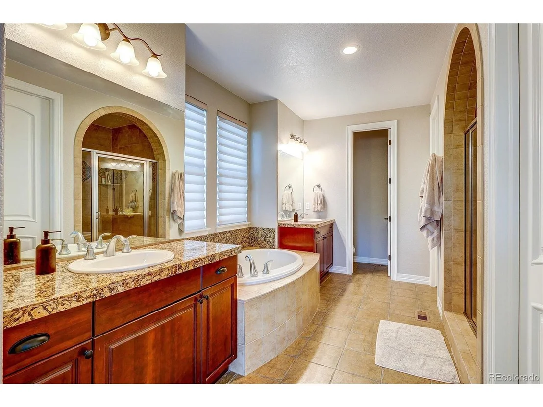 Photo of 9591 Sunset Hill Dr
