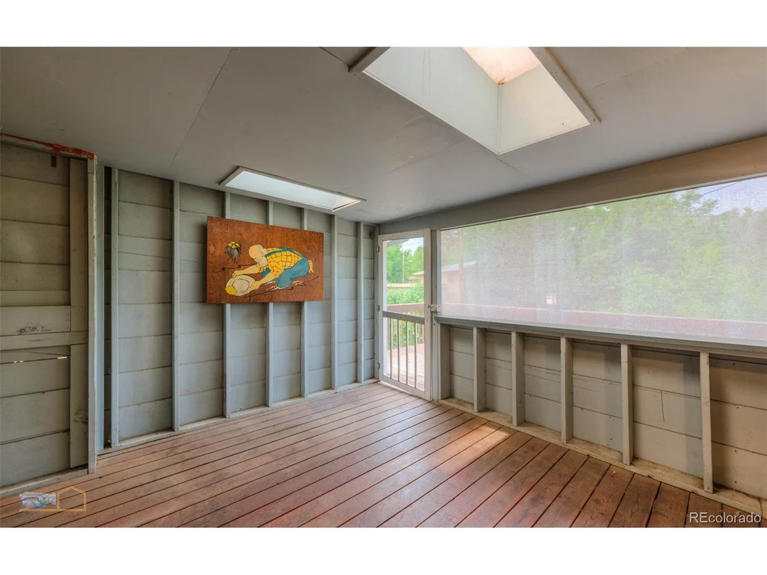 Photo of 935 Morgan Dr