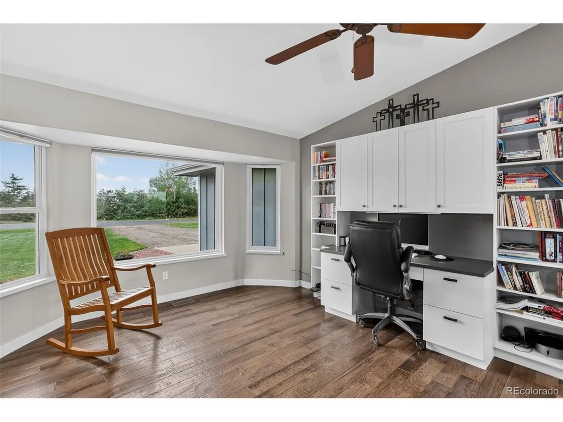 Photo of 4717 Foothills Dr