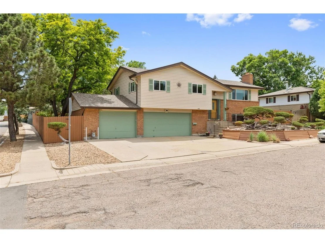 Photo of 1202 W 100th Pl