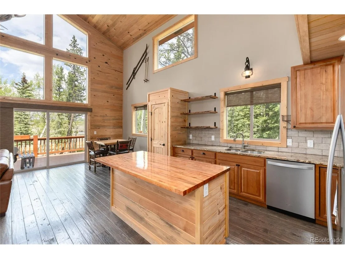 Photo of 36 Wild Rye Rd