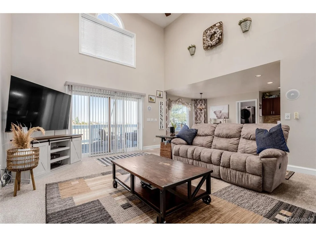 Photo of 2257 Deerpath Rd